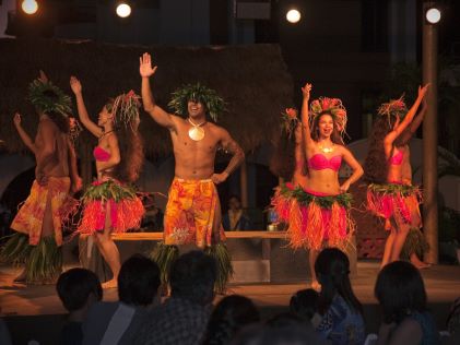 An after-dark luau in Oahu