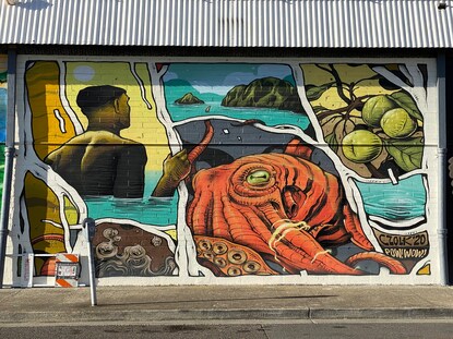 POW! WOW! Hawaii urban artwork, titled "Octopus", minutes away from Hilton Grand Vacations Hawaii resorts. 
